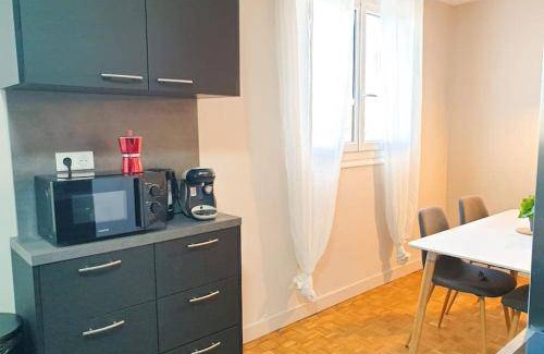Pau Nord Apartment | 110 m² Apartment ∙ 4 bedrooms ∙ 8 guests