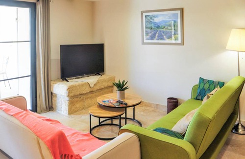 Violes House | 110 m² Farmhouse ∙ 3 bedrooms ∙ 6 guests