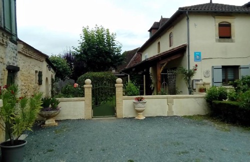 Blis-et-Born House | 110 m² Gîte ∙ 2 bedrooms ∙ 4 guests
