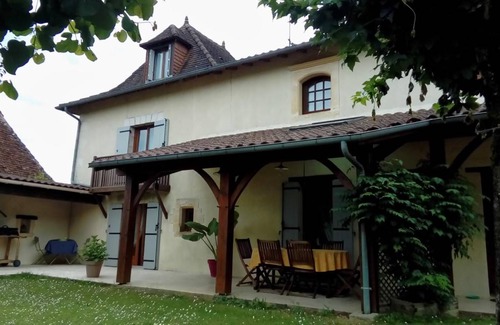 Blis-et-Born House | 110 m² Gîte ∙ 2 bedrooms ∙ 4 guests