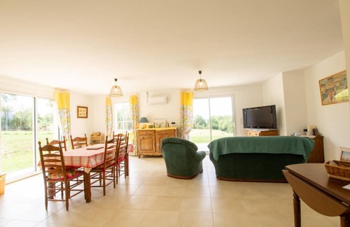 Sainte-Orse House | 110 m² Gîte ∙ 3 bedrooms ∙ 6 guests