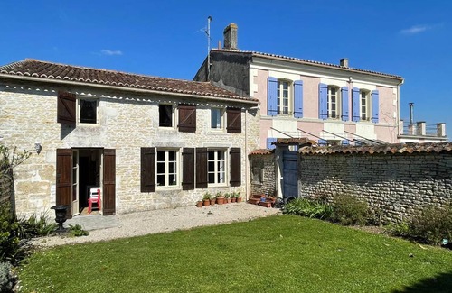 Nantille House | 110 m² House ∙ 3 bedrooms ∙ 6 guests