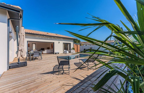 Biganos Villa | 112 m² Villa ∙ 3 bedrooms ∙ 6 guests