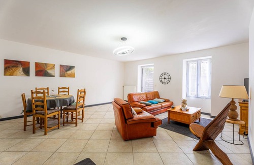 Listrac-Medoc House | 113 m² House ∙ 3 bedrooms ∙ 5 guests