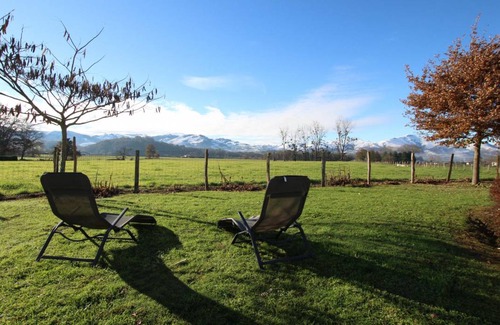 Saint-Jean-le-Vieux House | 115 m² Gîte ∙ 3 bedrooms ∙ 6 guests