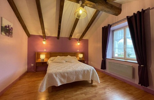 Saint-Jean-le-Vieux House | 115 m² Gîte ∙ 3 bedrooms ∙ 6 guests