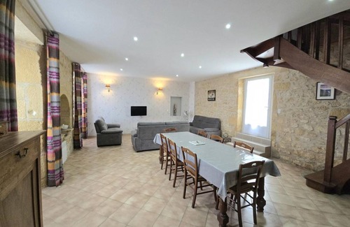 Domme House | 115 m² Gîte ∙ 4 bedrooms ∙ 8 guests