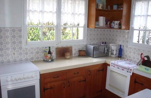 Ares House | 115m2 house with large garden near the beach St Brice