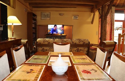 Saint-Martin-Sepert House | 116 m² Gîte ∙ 4 bedrooms ∙ 8 guests