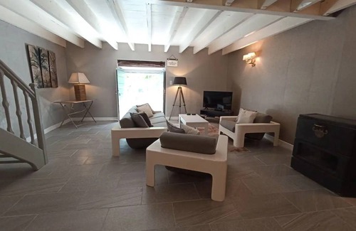 Mialet House | 116 m² House ∙ 3 bedrooms ∙ 6 guests