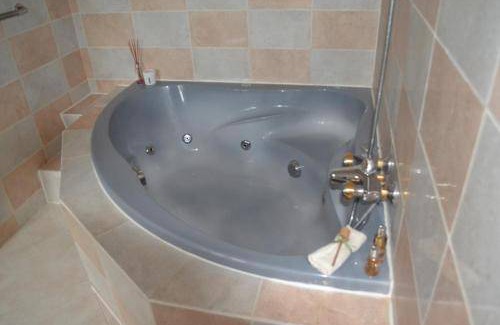 Montbron Bed & Breakfast | 12 m² Bed and breakfast ∙ 2 guests