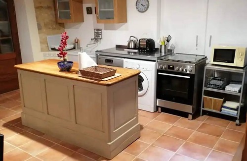 Saint-Front-la-Riviere House | 120 m² House ∙ 2 bedrooms ∙ 4 guests
