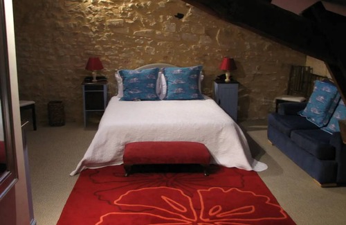 Saint-Front-la-Riviere House | 120 m² House ∙ 2 bedrooms ∙ 4 guests