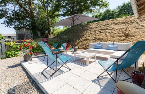 Eyres-Moncube House | 120 m² Gîte ∙ 3 bedrooms ∙ 6 guests