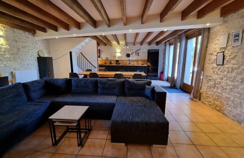 Saint-Just-Luzac House | 120 m² House ∙ 4 bedrooms ∙ 10 guests