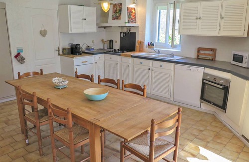 Begadan House | 120 m² House ∙ 1 bedroom ∙ 9 guests