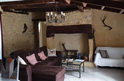 Plazac House | 120 m² House ∙ 2 bedrooms ∙ 5 guests