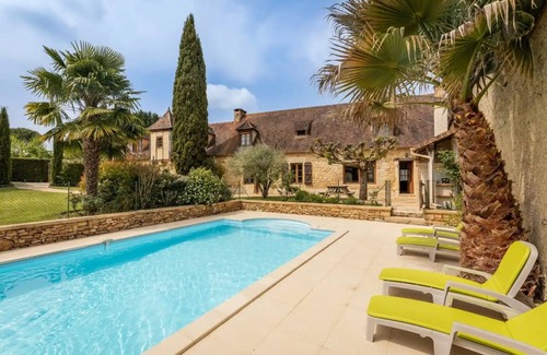 Saint-Pompont House | 125 m² House ∙ 5 bedrooms ∙ 10 guests
