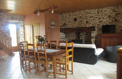Beyssenac House | 126 m² Gîte ∙ 4 bedrooms ∙ 8 guests