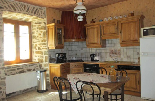 Beyssenac House | 126 m² Gîte ∙ 4 bedrooms ∙ 8 guests