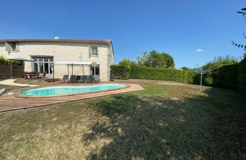Chalais House | 127 m² House ∙ 4 bedrooms ∙ 8 guests