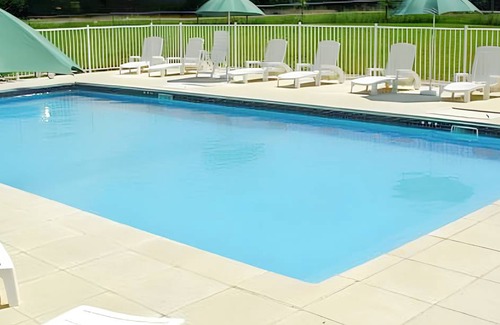Saint-Vincent-la-Chatre House | 128 m² House ∙ 5 bedrooms ∙ 10 guests