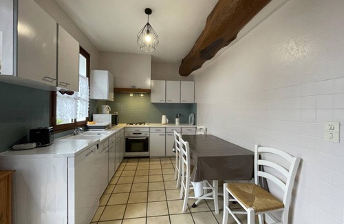 Lucq-de-Bearn House | 130 m² Gîte ∙ 4 bedrooms ∙ 6 guests
