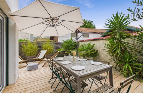Lanton House | 130 m² House ∙ 3 bedrooms ∙ 7 guests