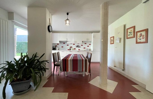 Uzein House | 132 m² Gîte ∙ 2 bedrooms ∙ 4 guests