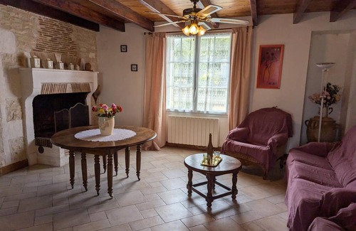 Saint-Angeau Cottage | 135 m² Cabin ∙ 3 bedrooms ∙ 6 guests