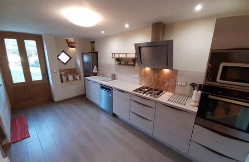 Chalais Cottage | 139 m² Cabin ∙ 4 bedrooms ∙ 8 guests