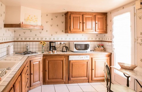 Le Lardin-Saint-Lazare House | 140 m² Gîte ∙ 3 bedrooms ∙ 6 guests