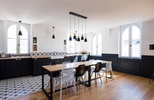 Libourne Apartment | 140 m² Apartment ∙ 3 bedrooms ∙ 8 guests