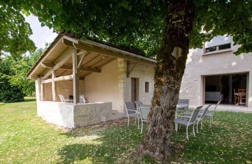 Agonac House | 140 m² Gîte ∙ 4 bedrooms ∙ 9 guests