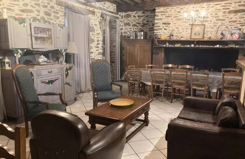 Espartignac House | 140 m² House ∙ 4 bedrooms ∙ 12 guests
