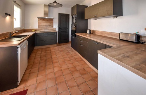 Mazan House | 140 m² House ∙ 5 bedrooms ∙ 7 guests