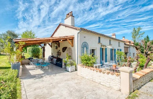 Bosset Villa | 140 m² Villa ∙ 3 bedrooms ∙ 7 guests