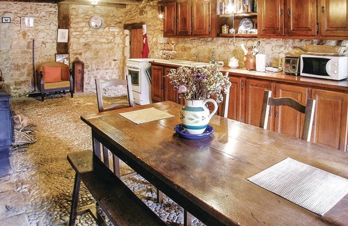 Beaulieu-sur-Sonnette House | 143 m² House ∙ 2 bedrooms ∙ 4 guests