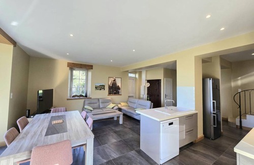 Monsac House | 148 m² Gîte ∙ 3 bedrooms ∙ 6 guests