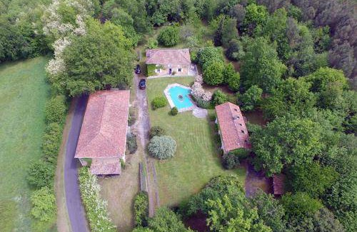 Saint-Adjutory Bed & Breakfast | 15 m² Bed and breakfast ∙ 2 guests