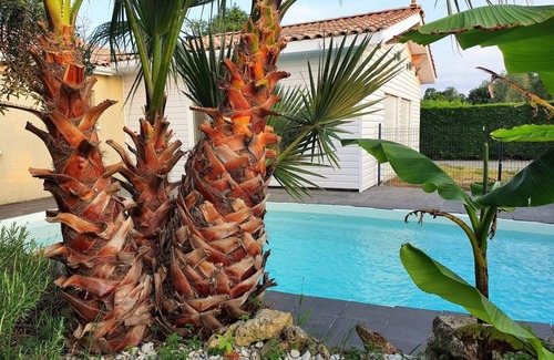 Civrac-en-Medoc Other | 150 m² Accommodation ∙ 3 bedrooms ∙ 6 guests