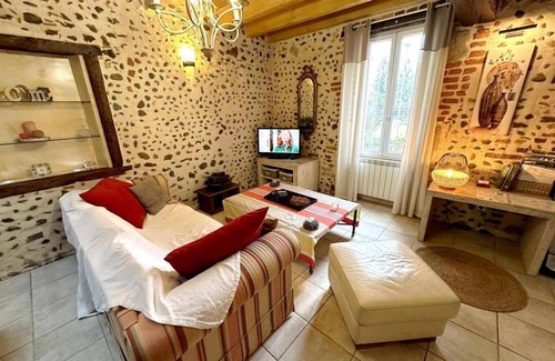Aire-sur-l'Adour House | 150 m² Gîte ∙ 4 bedrooms ∙ 8 guests