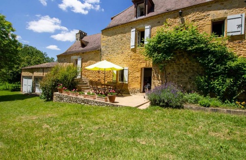 Saint-Avit-Senieur House | 150 m² Gîte ∙ 3 bedrooms ∙ 6 guests