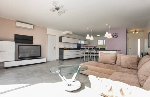 Salernes House | 150 m² House ∙ 4 bedrooms ∙ 8 guests