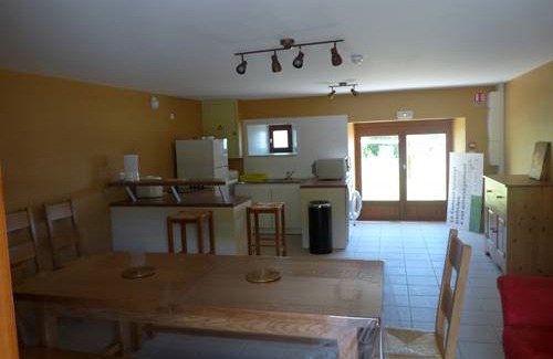 Couffy-sur-Sarsonne Cottage | 152 m² Cabin ∙ 1 bedroom ∙ 12 guests