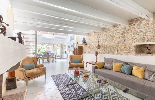 Arceau House | 160 m² House ∙ 5 bedrooms ∙ 9 guests