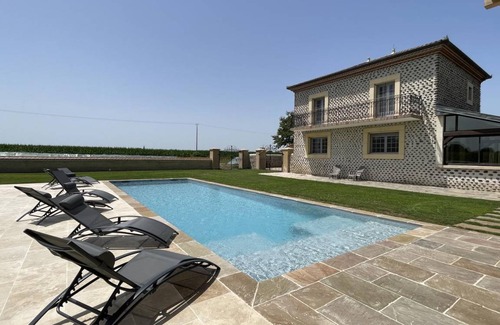 Lasclaveries House | 160 m² Gîte ∙ 5 bedrooms ∙ 10 guests