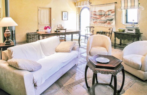 Valojoulx House | 160 m² House ∙ 2 bedrooms ∙ 4 guests