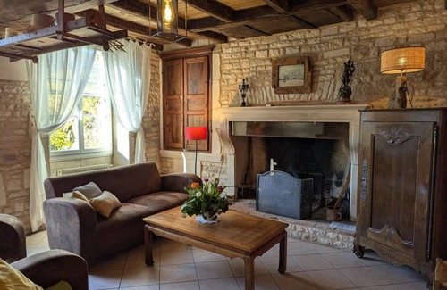 Villefagnan Cottage | 168 m² Cabin ∙ 3 bedrooms ∙ 6 guests