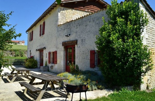 Lignieres-Sonneville Cottage | 175 m² Cabin ∙ 3 bedrooms ∙ 11 guests